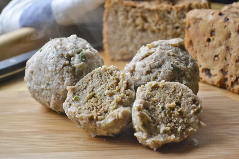 Tiroler Kasknödel mit Schwarzbrot