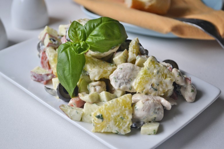 Fruchtig leckerer Geflügelsalat