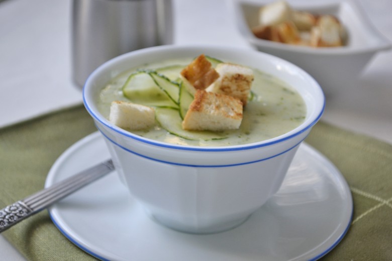 Kalte Gurkensuppe