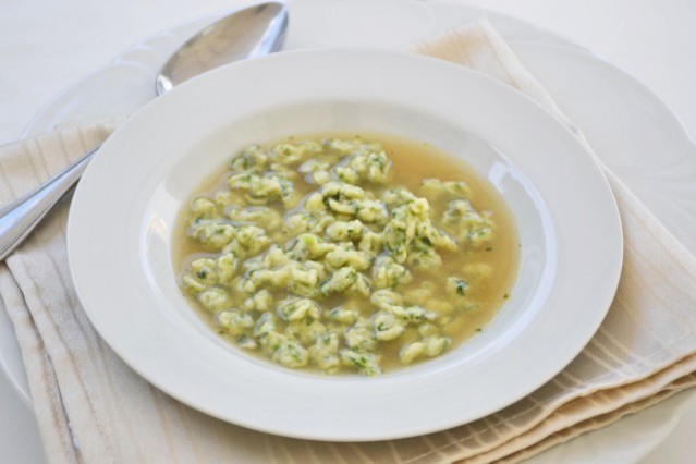 Spinatnockerlsuppe