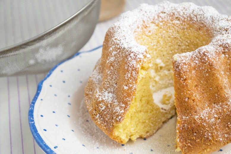 Buttermilch-Guglhupf