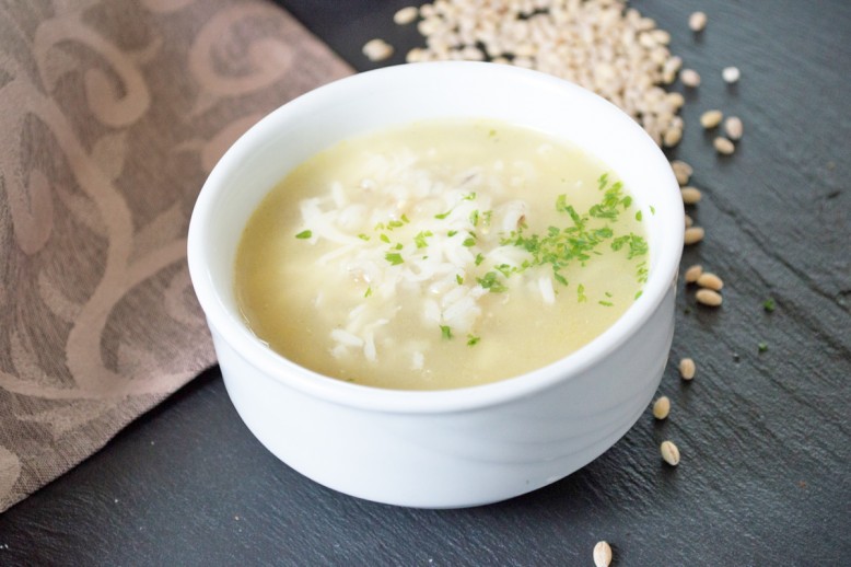 Gerstensuppe mit Almkäse