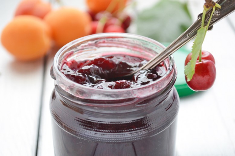 Marillen-Kirschen-Marmelade
