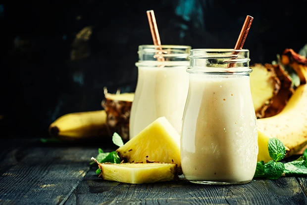 Ananas-Smoothie mit Minze