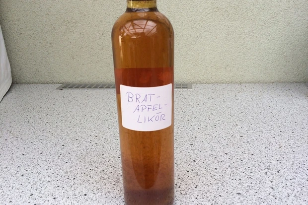 Bratapfel-Likör