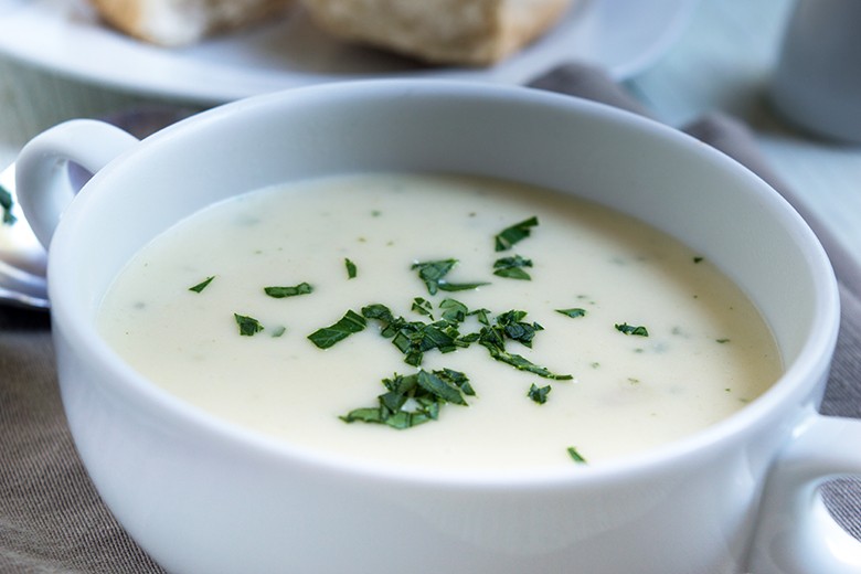 Apfel-Veltliner-Schaumsuppe