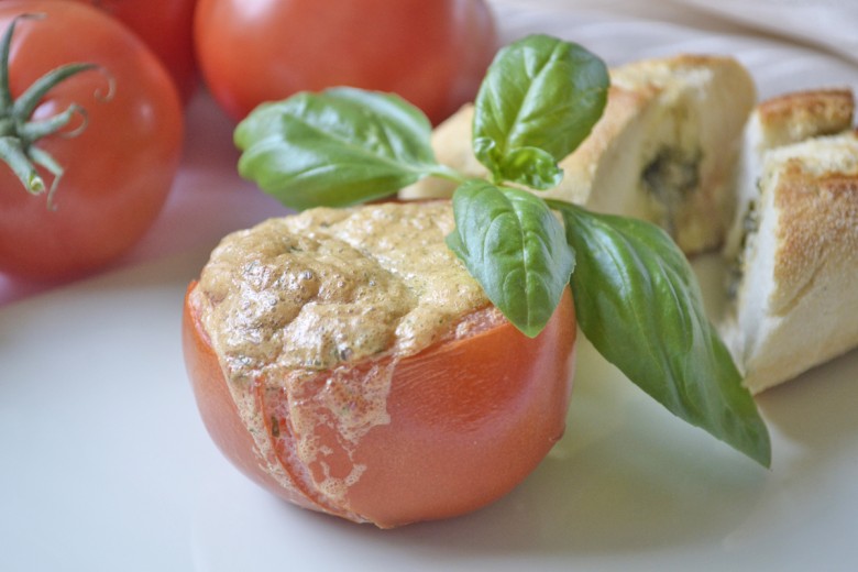 Tomaten mit Haube