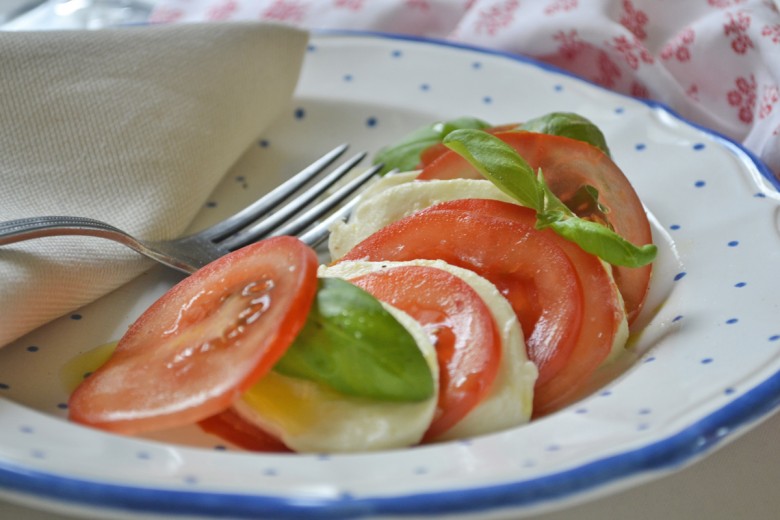 Mozzarellasalat mit Tomaten