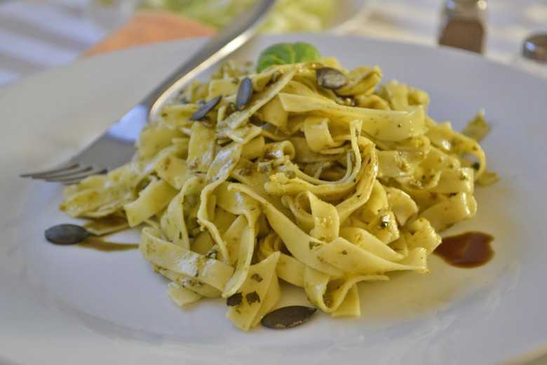 Kernölpesto