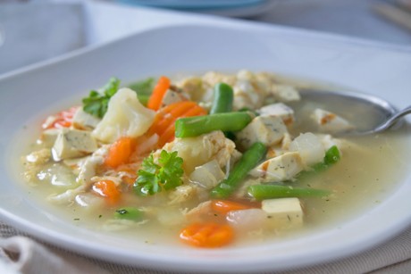 Tofu-Gemüsesuppe