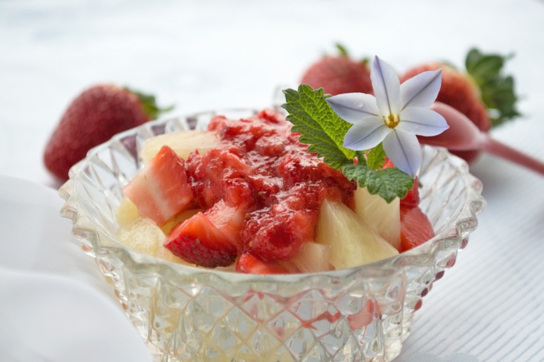 Erdbeercreme mit Ananas