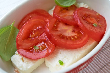 Schafkäse gegrillt