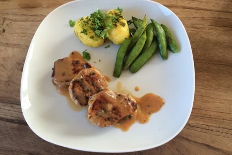Schweinslungenbraten mit grünem Pfeffer