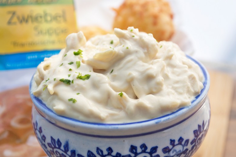 Zwiebeldip