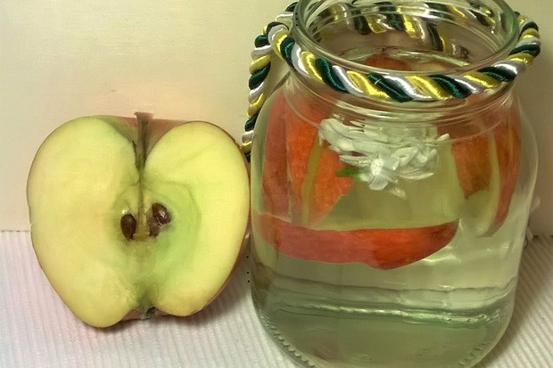 Aromawasser Apfel Flieder