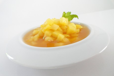 Ananas-Weinsauce