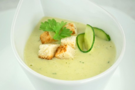 Gurkensuppe