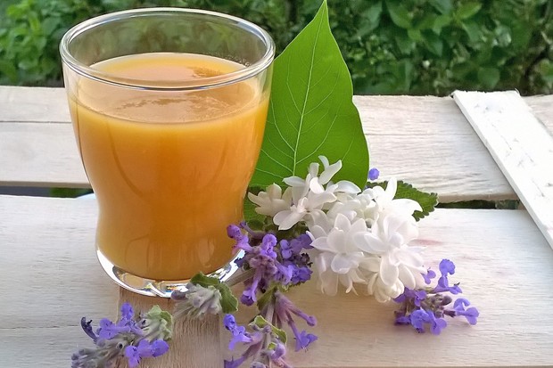 Marillen Flieder Smoothie