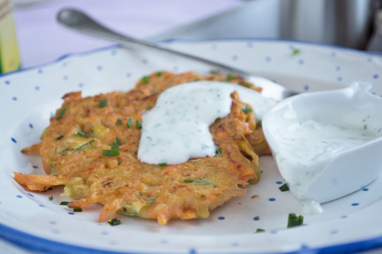 Zucchini-Möhrenpuffer
