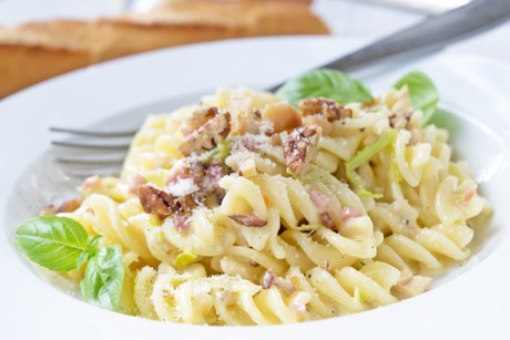 Fusilli mit Walnüssen und Speck