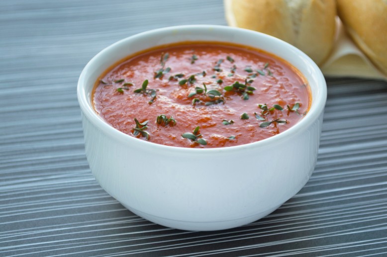 Tomatensuppe mit Kresse