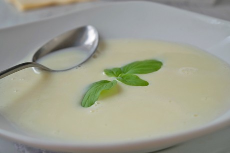 Weinsuppe