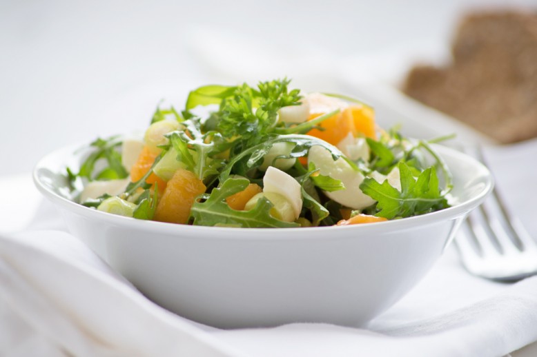 Salat mit Rucola und Mozzarella