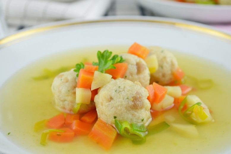 Bröselknöderl für die Suppe