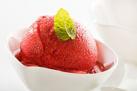 Erdbeer-Minze-Sorbet