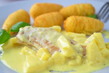 Curry-Ananas-Sauce