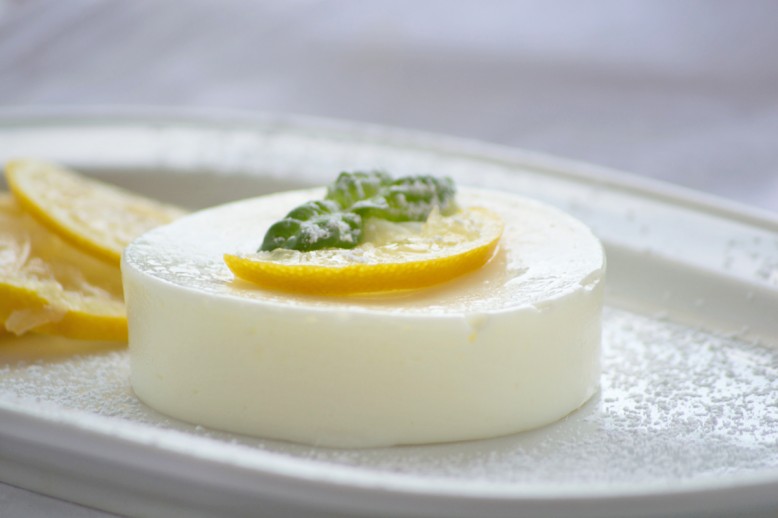 Zitronen Panna Cotta