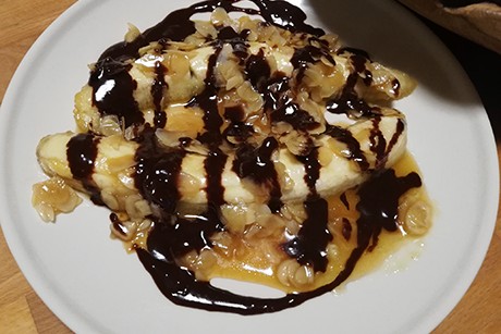Schoko-Mandeln Banane mit Amaretto
