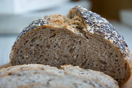 Weizenvollkornbrot mit Joghurt