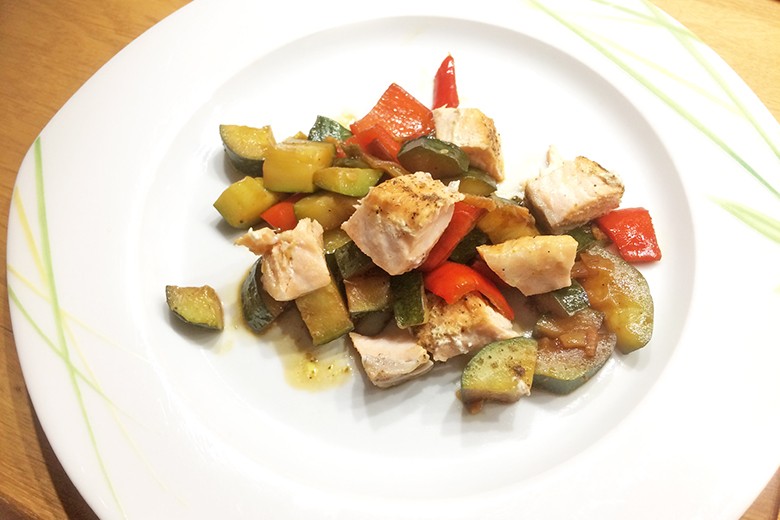Lachs-Curry-Gemüse