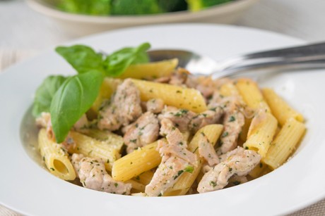 Penne mit Kalbfleisch und Salbei
