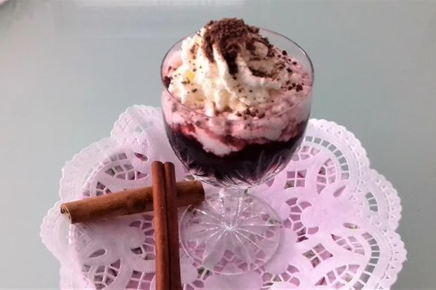 Rotweinlik&ouml;r mit Obershaube