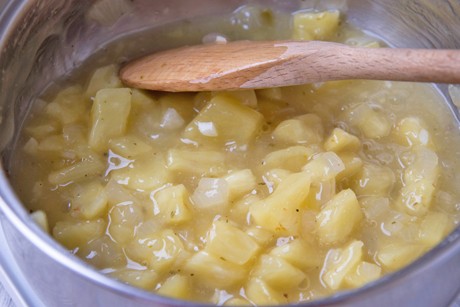 Ananas-Zwiebel Chutney