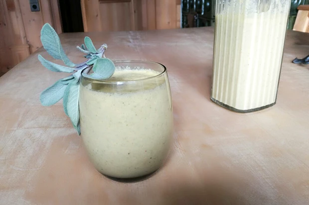 Obst-Gem&uuml;se-Smoothie mit Sauerrahm