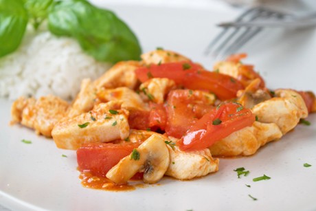 Ingwer-Hähnchenstreifen mit Champignons