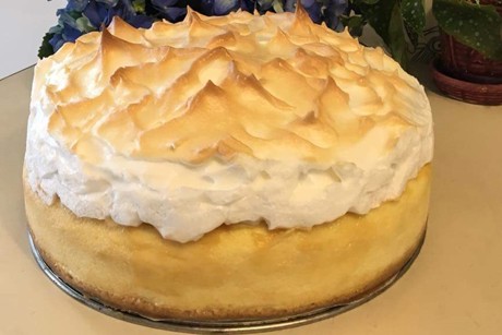 Fruchtiger Zitronen-Baiser-Kuchen
