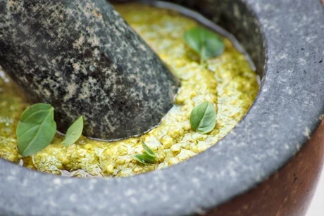 7-Kräuter-Pesto