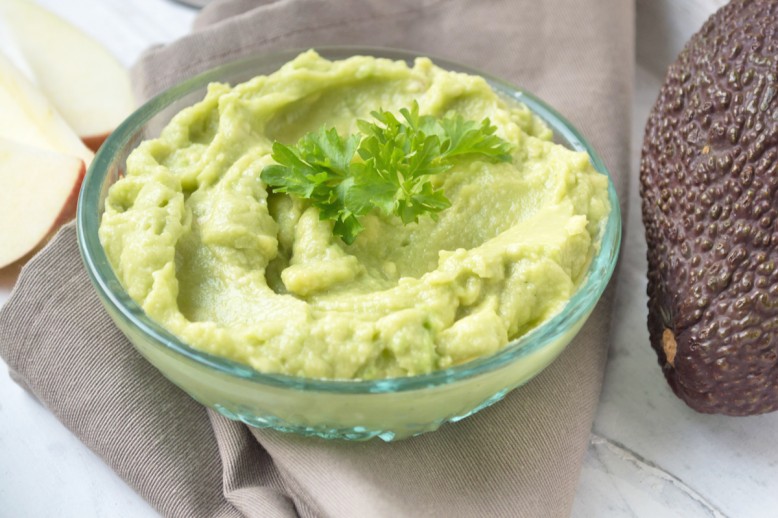Topfencreme mit Avocado