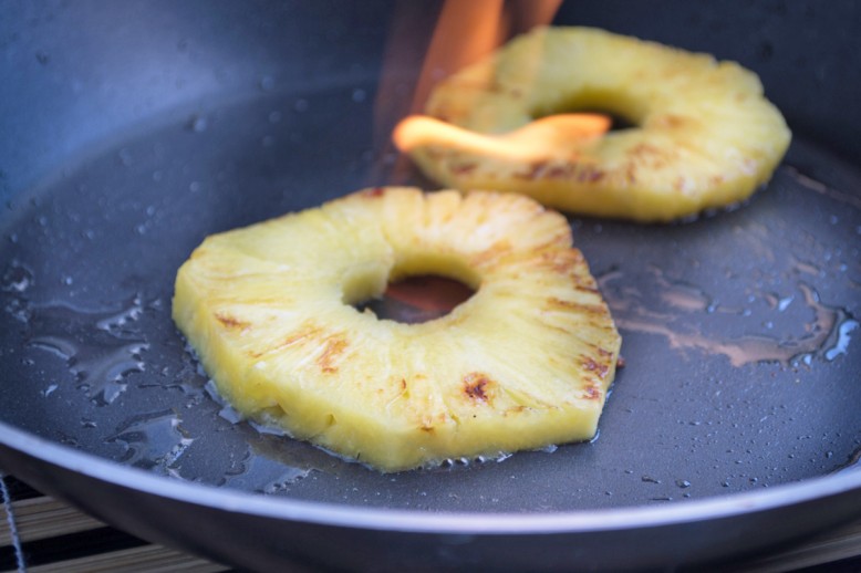 Flambierte Ananas