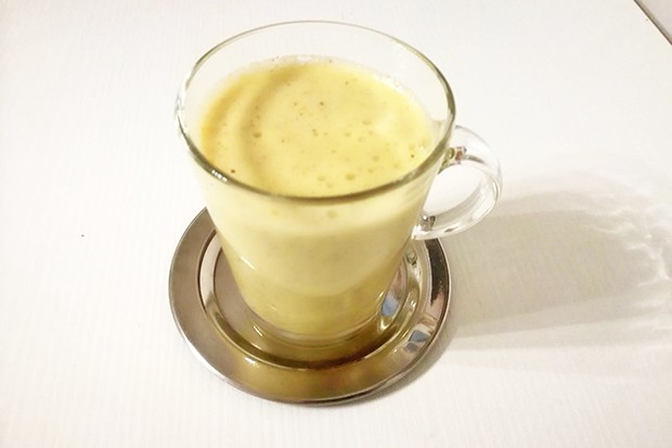 Gemüse-Buttermilch Smoothie mit Hanfsamen