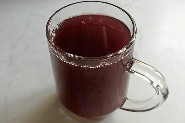 Eistee mit Aronia