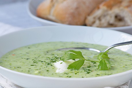 Leichte Erbsensuppe