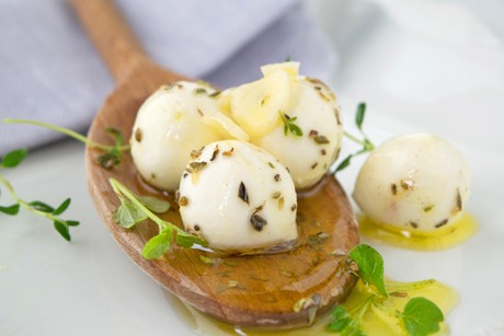 Eingelegter Mozzarella