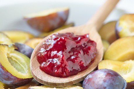 Zwetschkenmarmelade mit Zimt