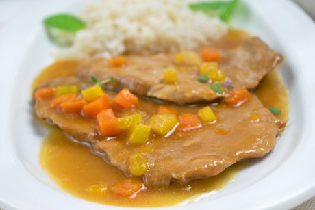 Gedünstete Schweineschnitzel