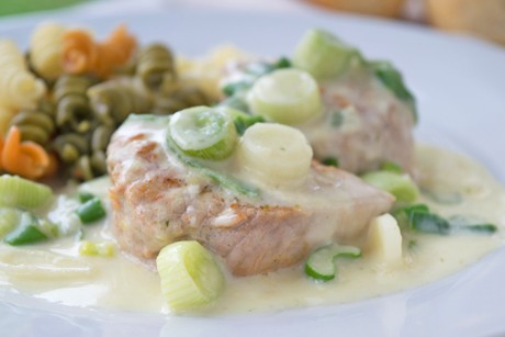 Filets mit Frühlingszwiebel
